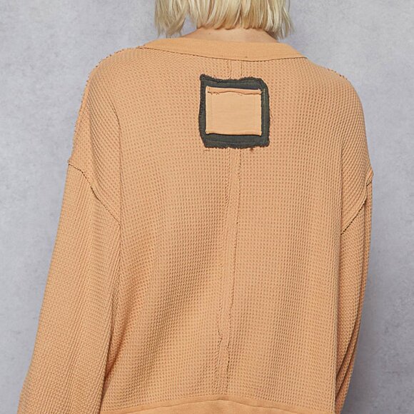 PLSCH POL Round neck long balloon sleeve in thermal Peace top - Picture 5 of 5